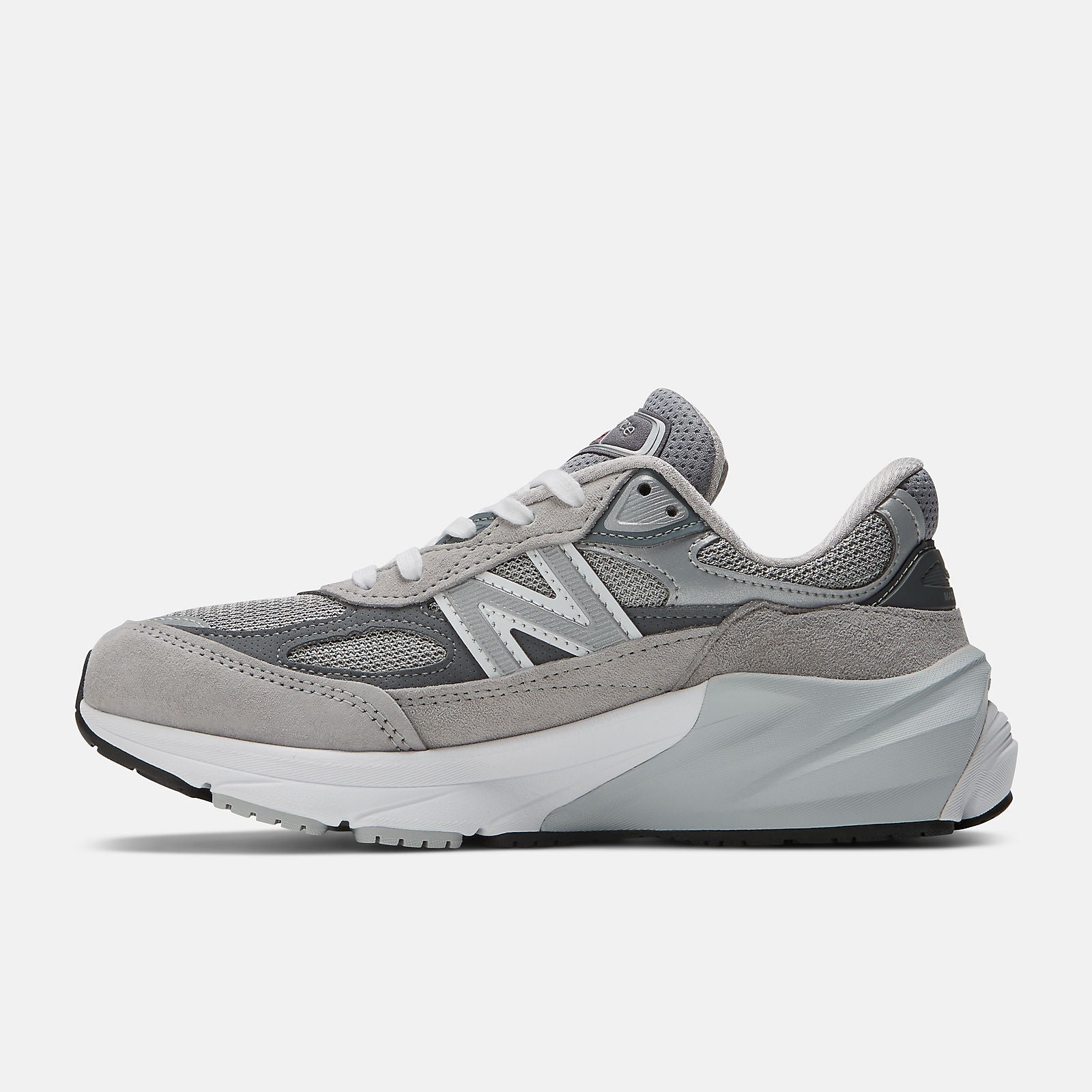 Women's 990v6 Shoes
