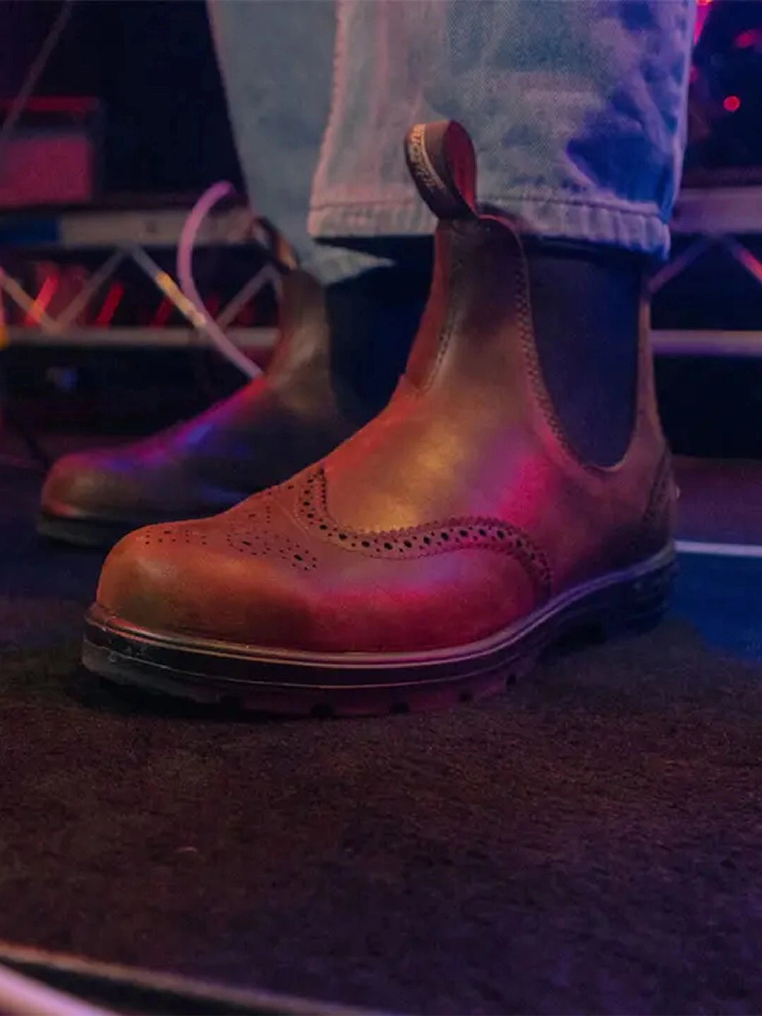 color:antique brown brogue