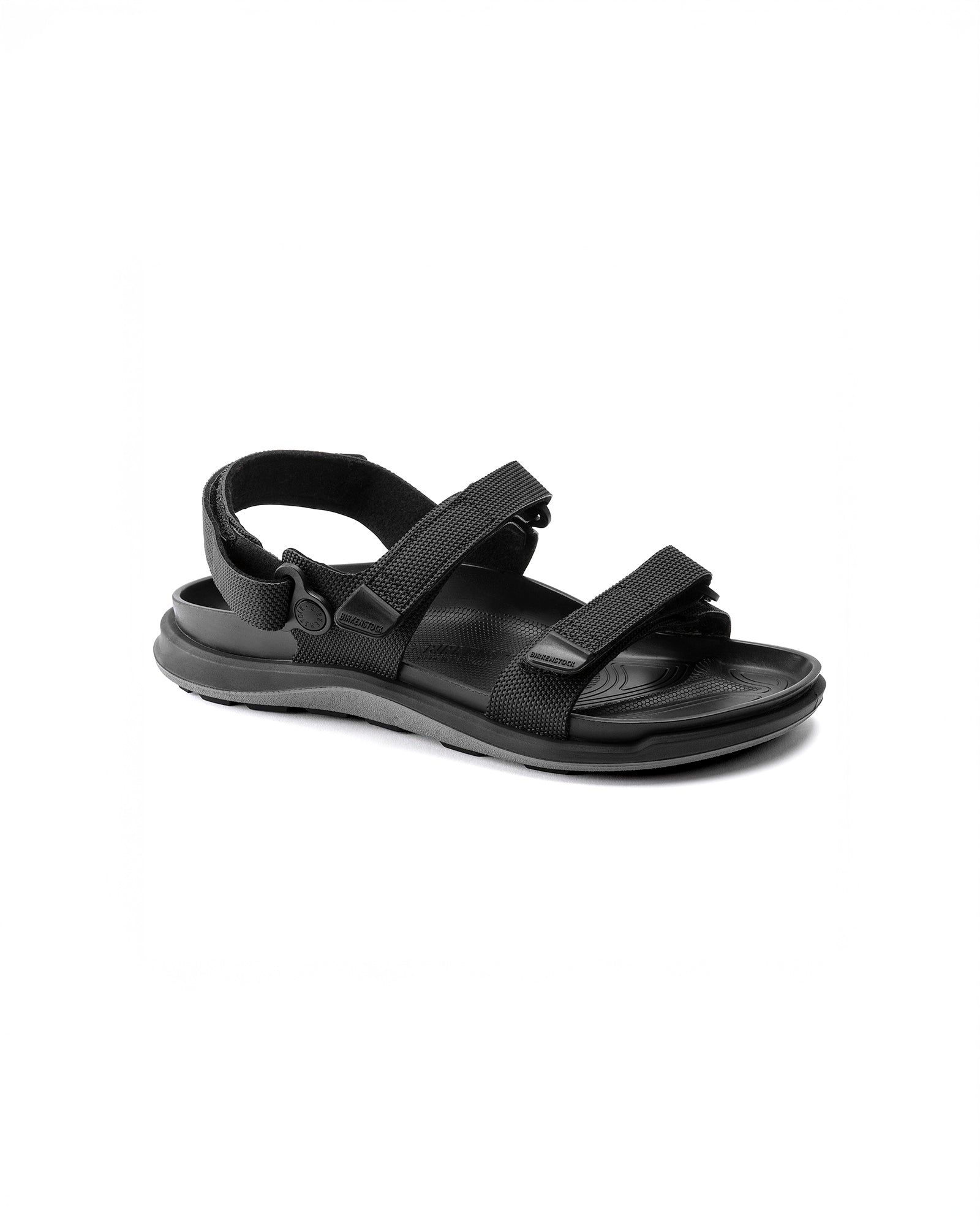 color:black