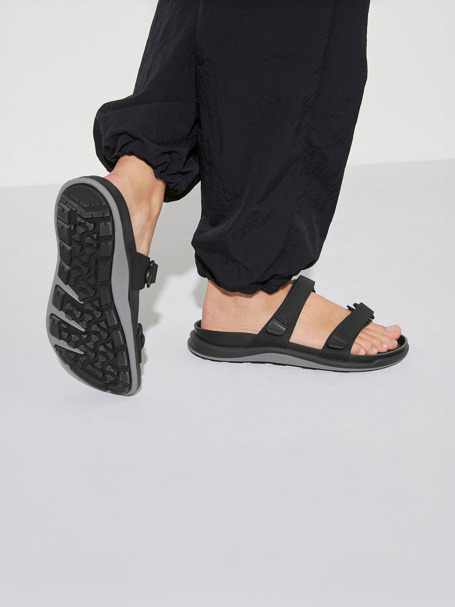 color:futura black
