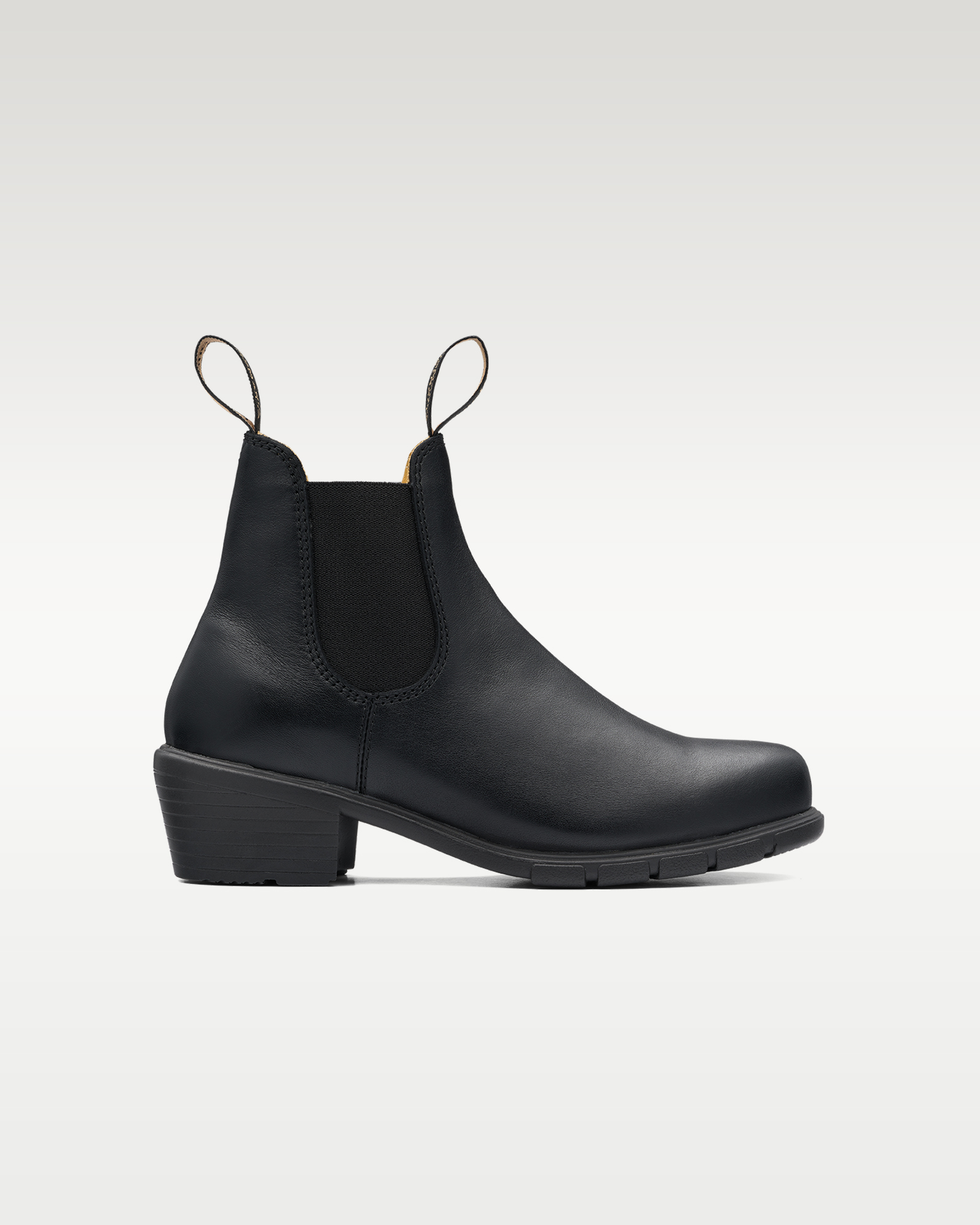 color:black