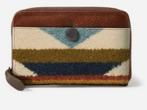 Pendleton Wyeth Trail Zip Wallet. Wyeth Trail Ivory